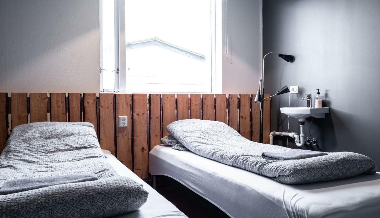Au44 Hostel Σέλφος Εξωτερικό φωτογραφία